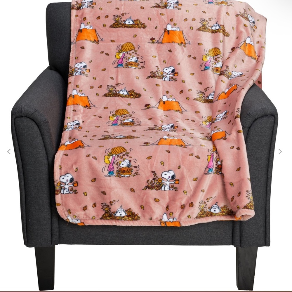 Berkshire Peanuts Snoopy Fall-Leujah Camping Trip Throw Blanket - 60x70"